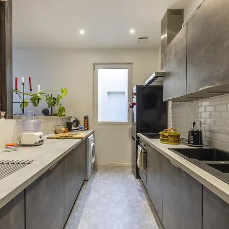 Moderne Pour 4 Personnes Apartment